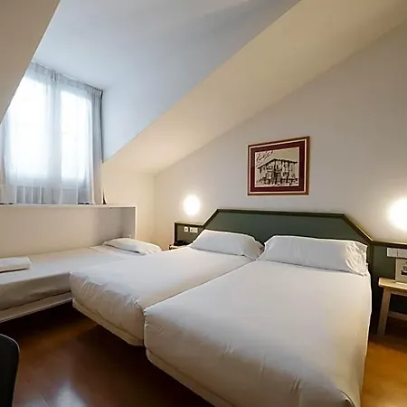 Urdanibia Park 3* Irun